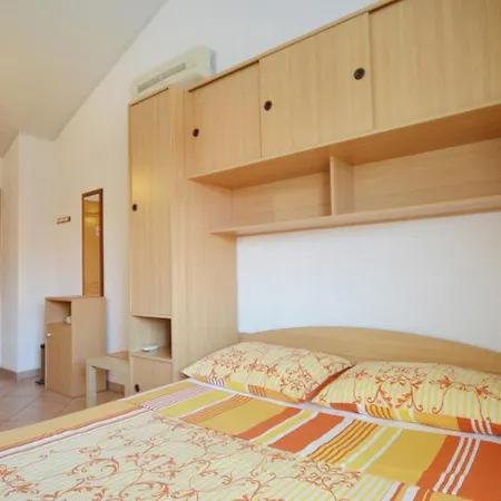 Guest house Renato 3*