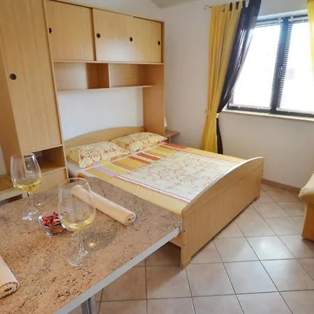 Renato Guest house